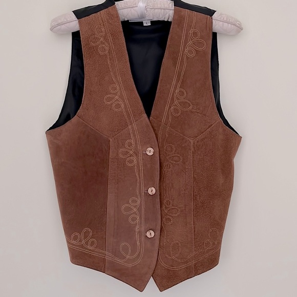 VOYAGEUR Jackets & Blazers - VOYAGEUR Women’s Leather(Suede) Vest 3 Buttons Embroidered Brown/Black